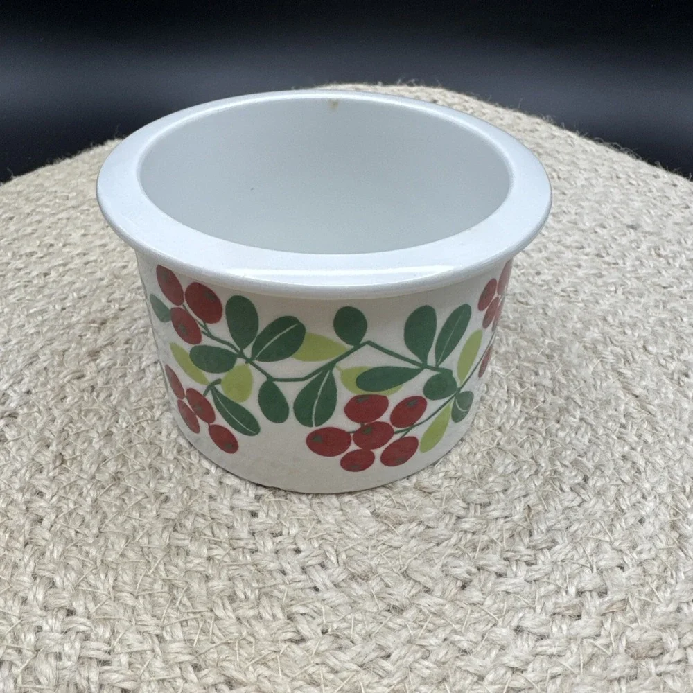 Arabia Finland Pomona Jam Jar or Sugar Bowl Red Berries Vintage‎ 60s AS IS